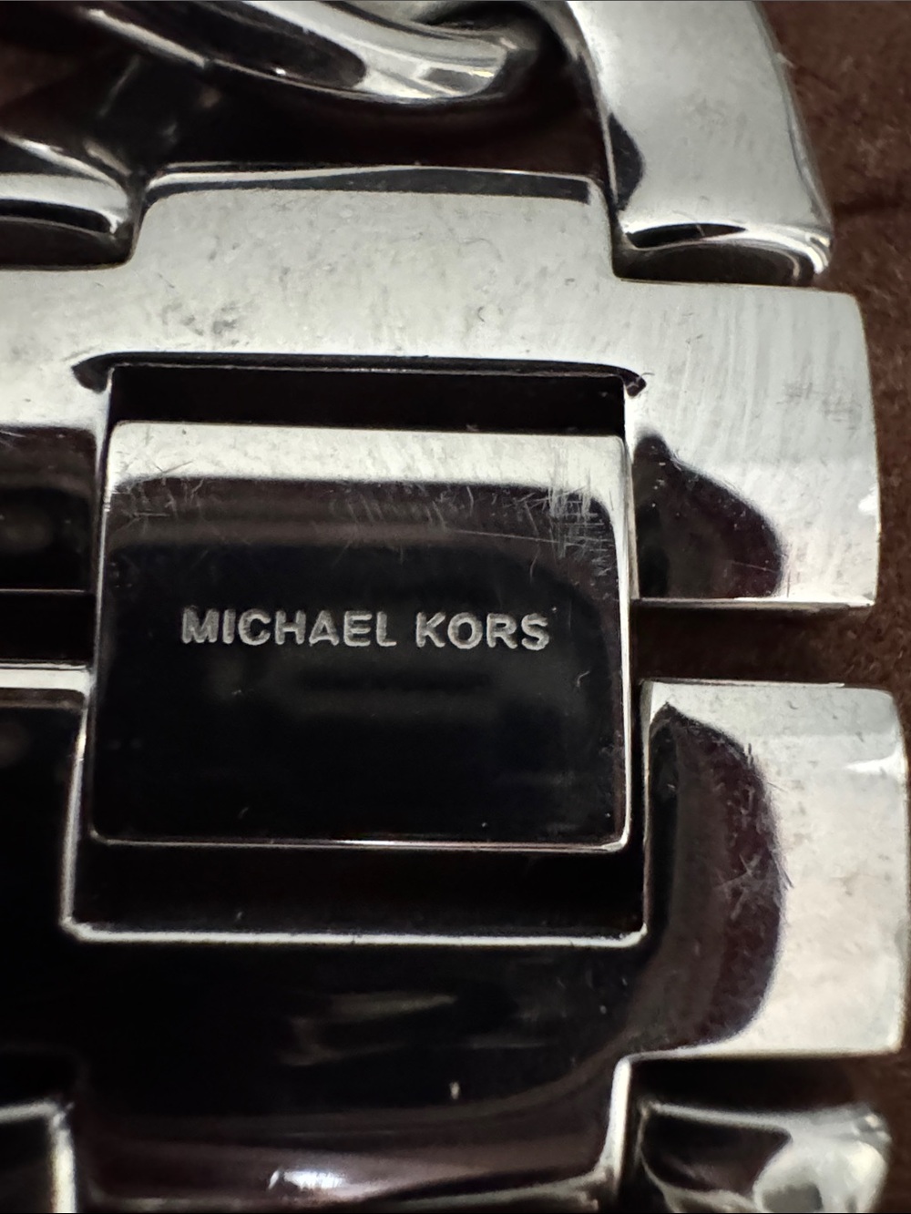 Michael Kors Silver-Tone Women’s Chain Link Bracelet Watch - Picture 3 of 5